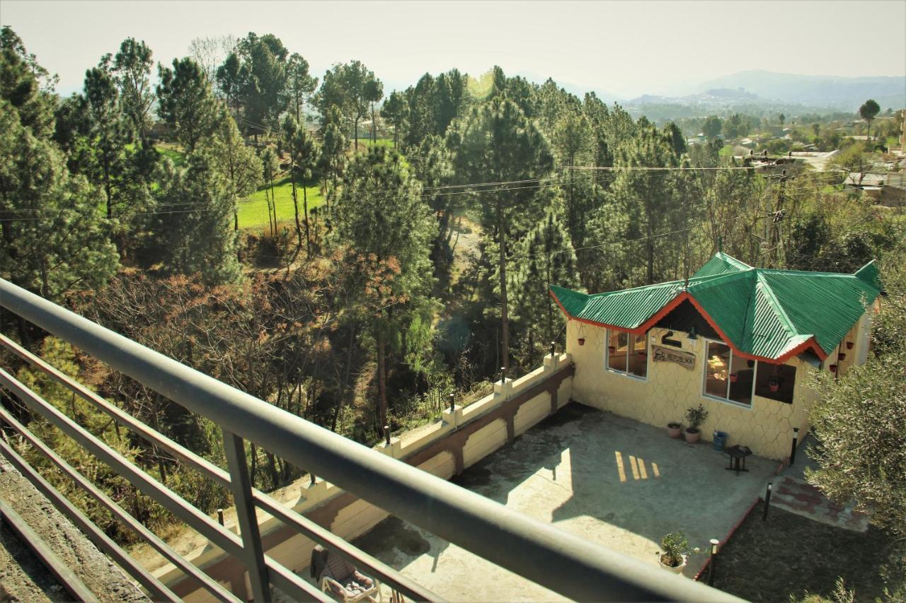 Republika Central Hotel Abbottabad Exterior photo