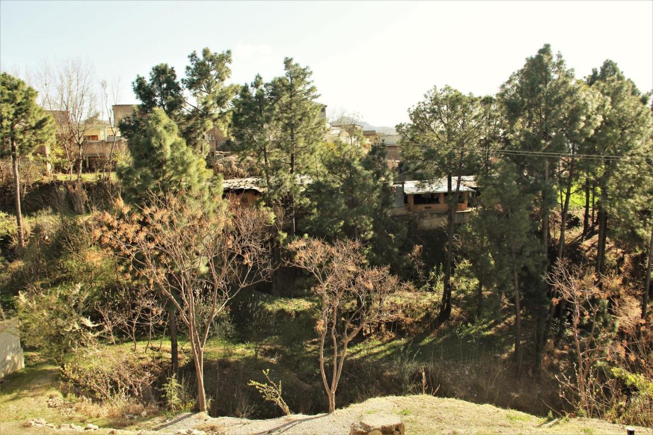 Republika Central Hotel Abbottabad Exterior photo